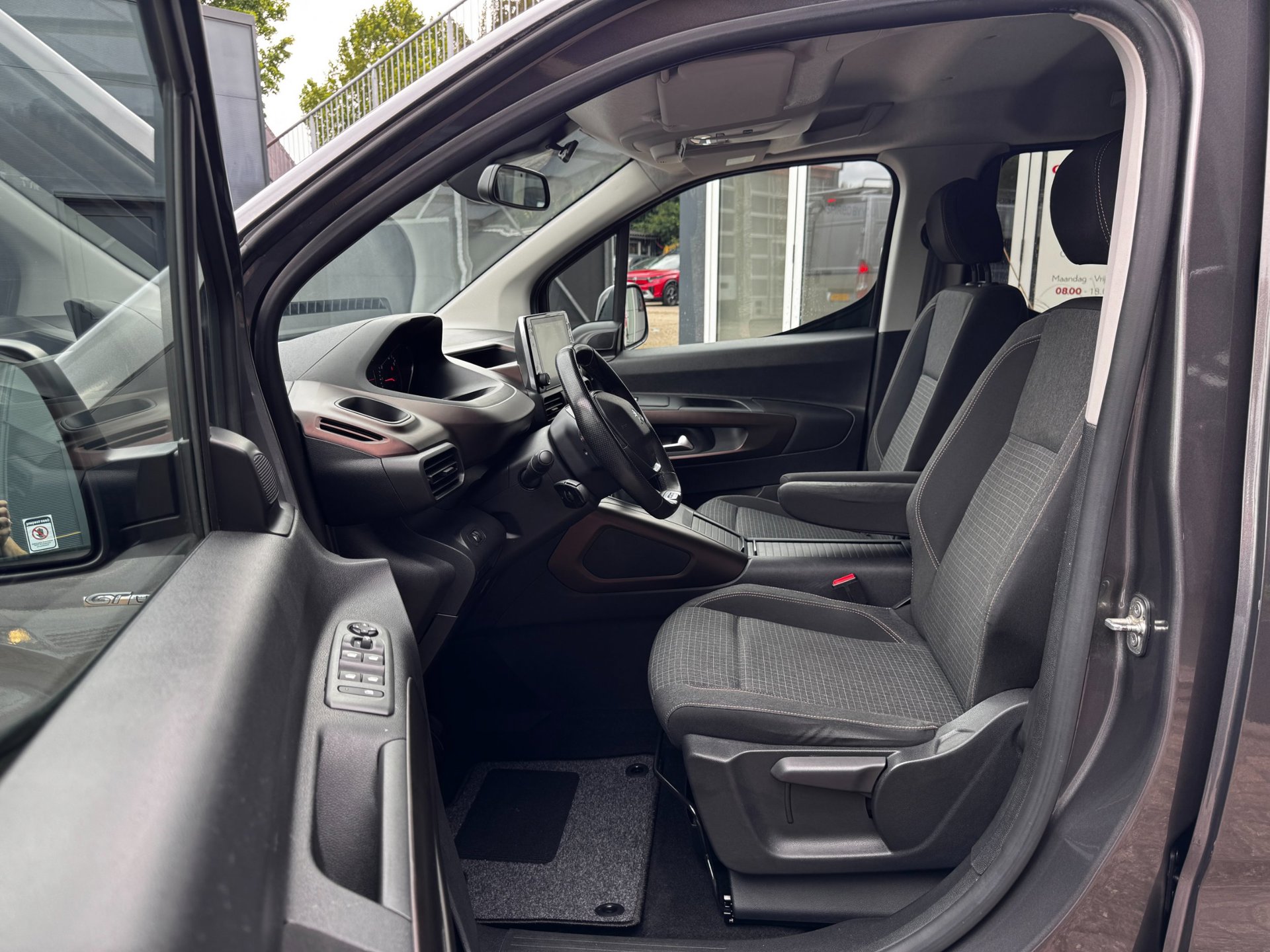 Foto van Peugeot Rifter