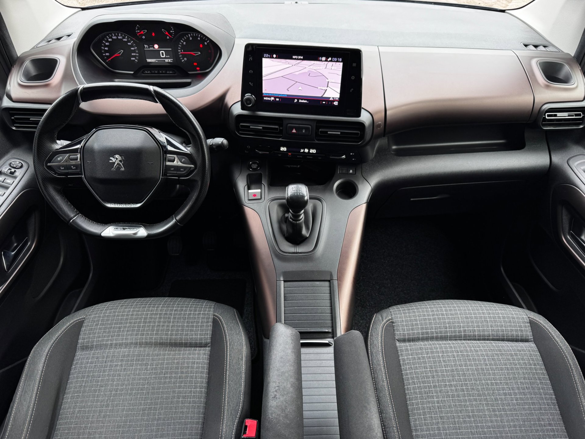 Foto van Peugeot Rifter