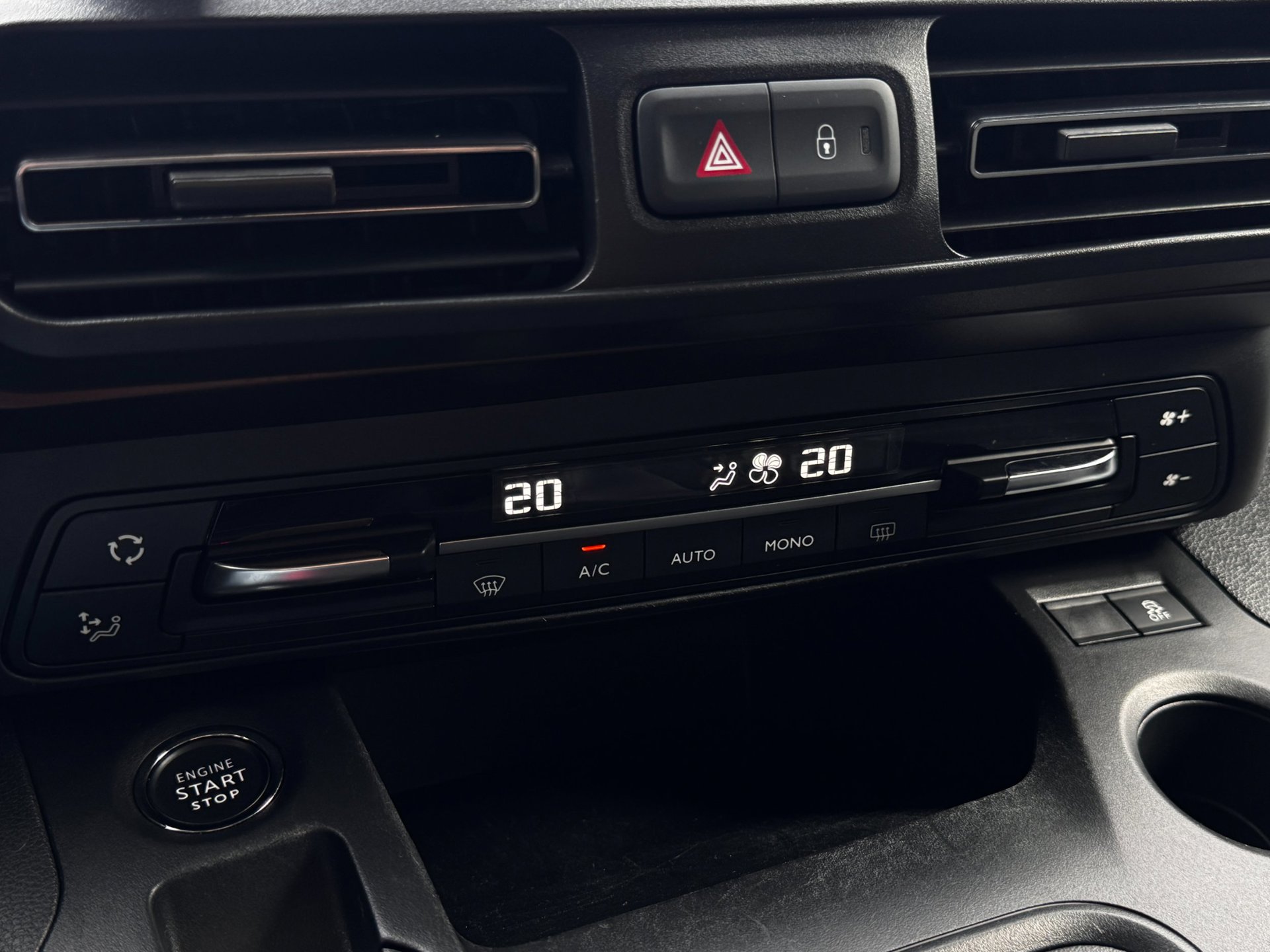 Foto van Peugeot Rifter