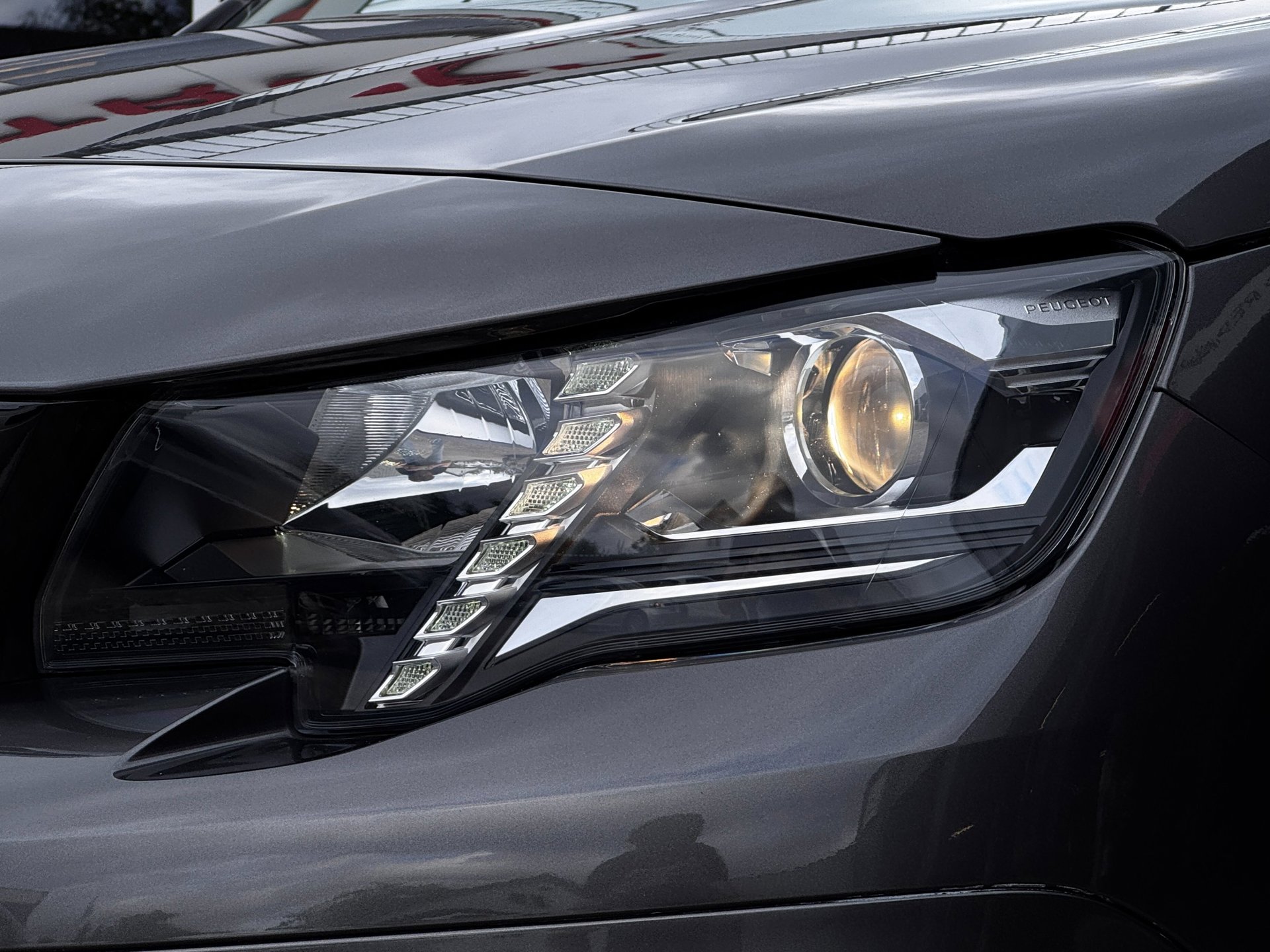 Foto van Peugeot Rifter