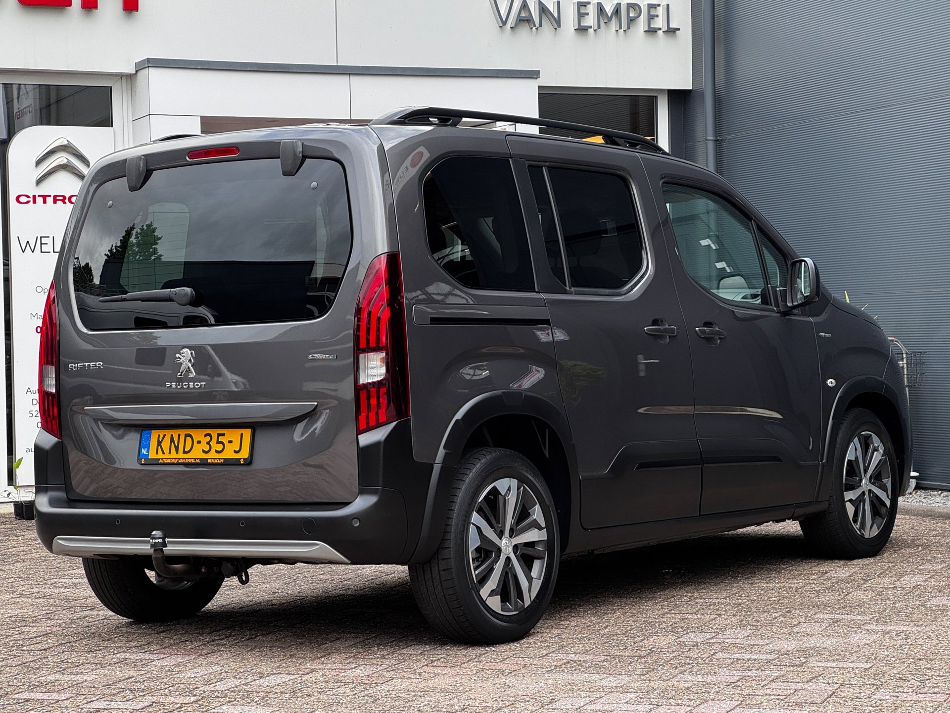 Foto van Peugeot Rifter