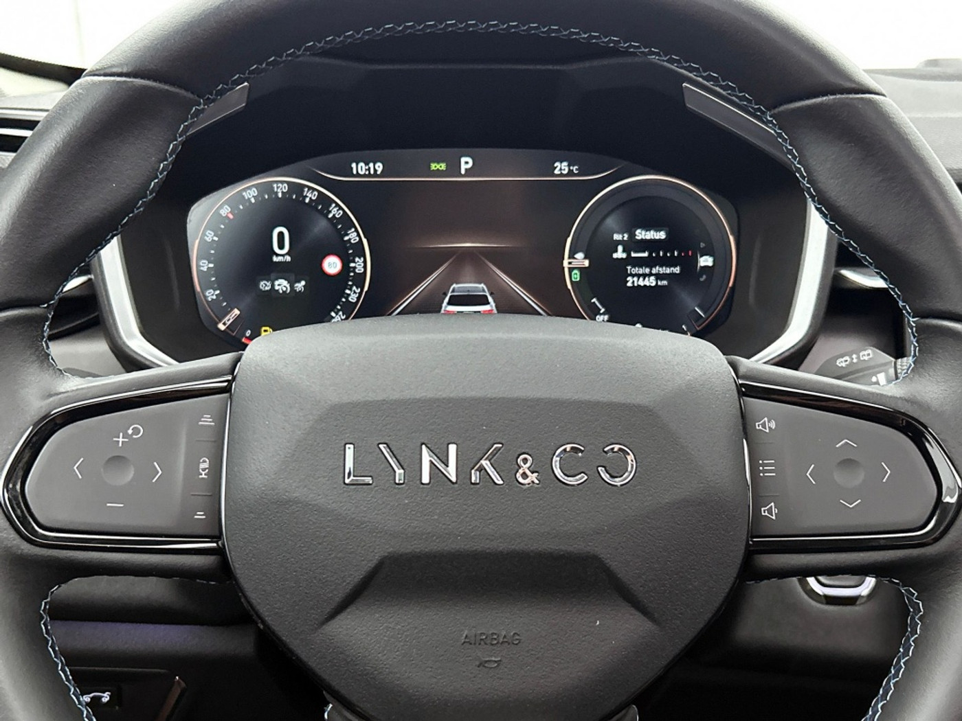 Foto van Lynk&co LYNK & Co 01