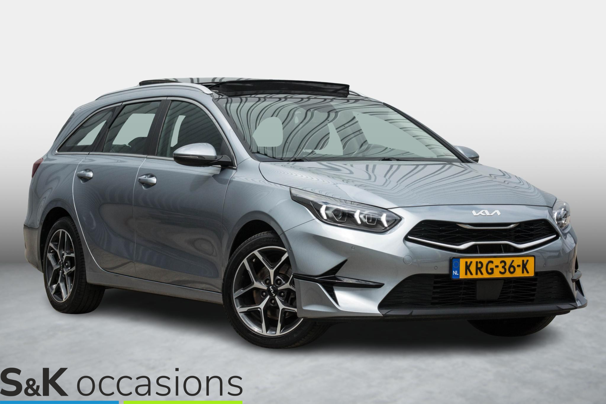 Kia Ceed Sportswagon 1.5 T-GDi Executive Pano JBL dealer onderhouden 2023 - voorkant