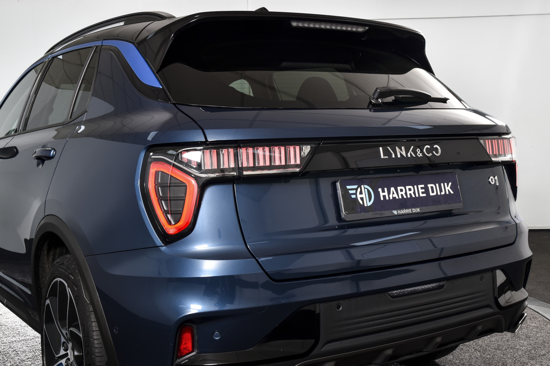 Foto van Lynk&co LYNK & Co 01