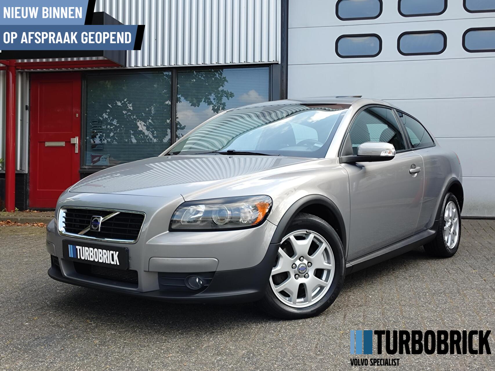 Volvo C30 1.6 Momentum |Clima|Cruise|el. Schuif/kantel|Youngtimer 2007 - voorkant
