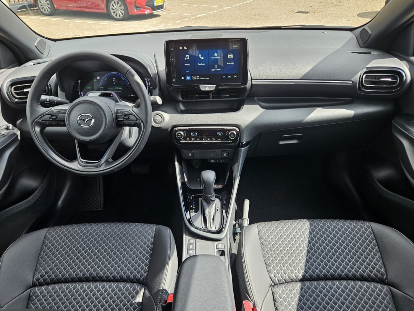 Foto van Mazda Mazda2 Hybrid