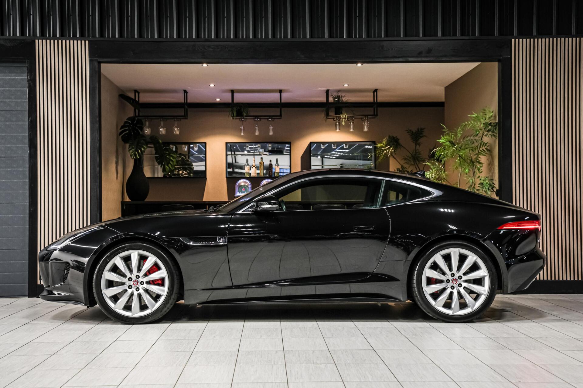 Foto van Jaguar F-type