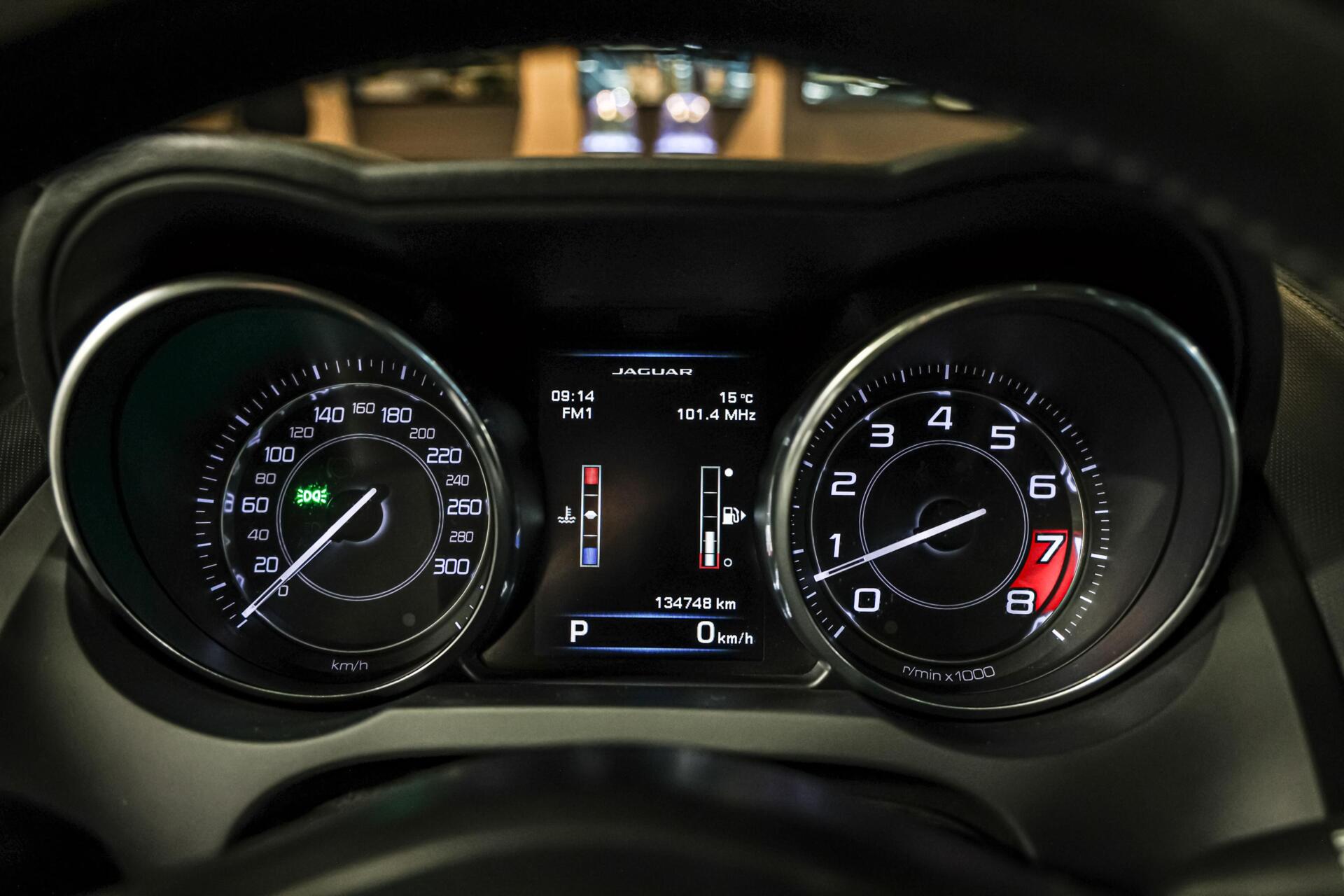 Foto van Jaguar F-type