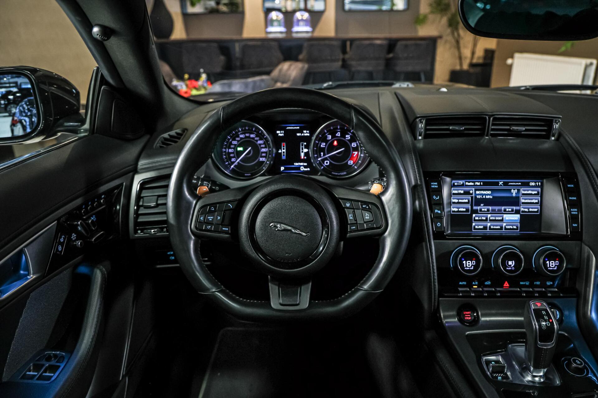 Foto van Jaguar F-type