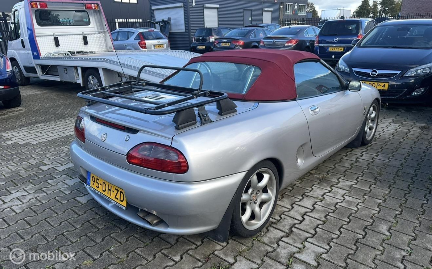 Foto van MG MGF