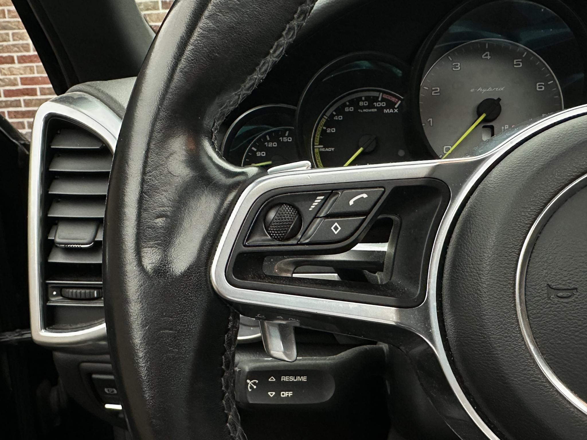 Foto van Porsche Cayenne S E-hybrid