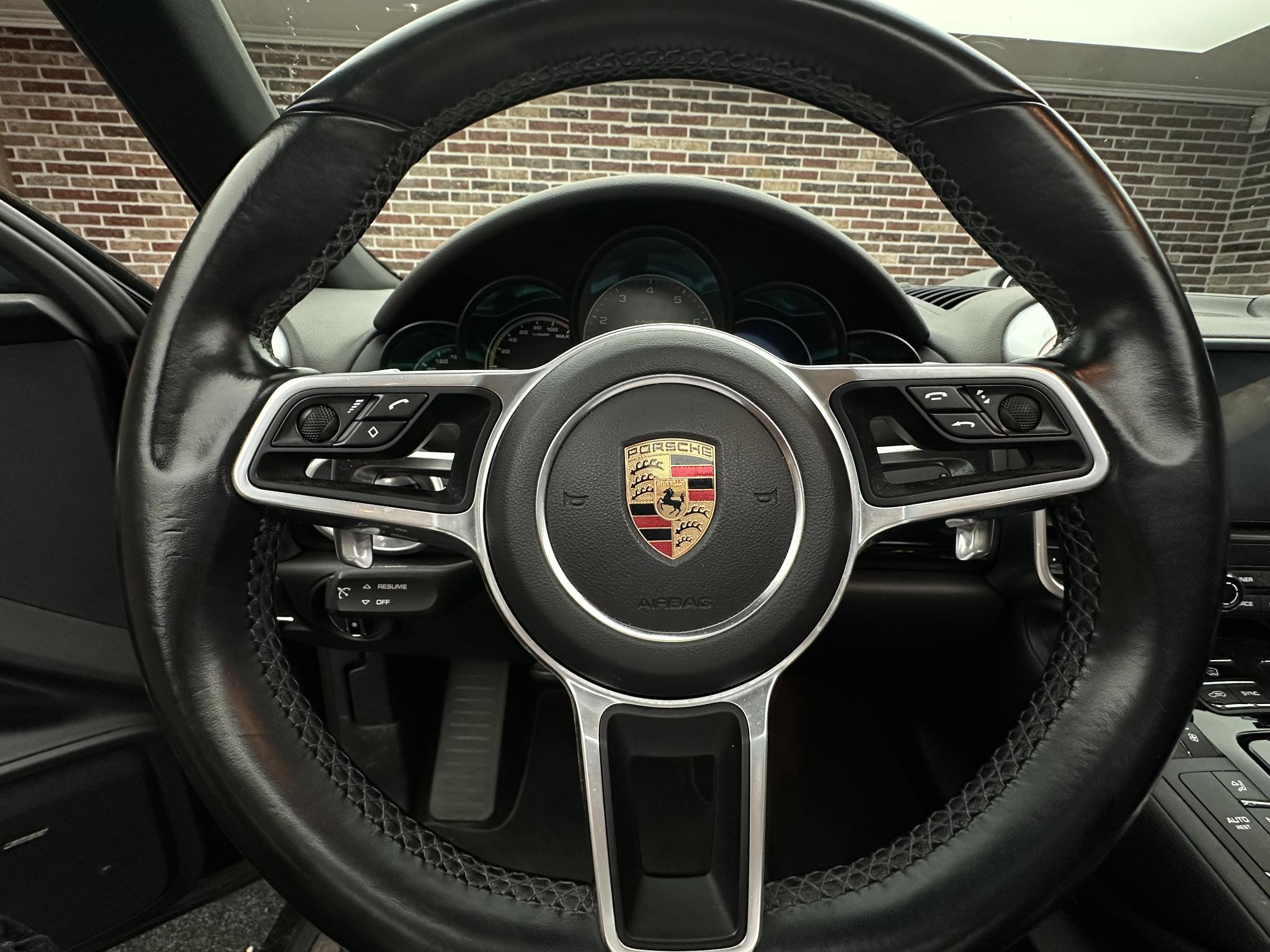 Foto van Porsche Cayenne S E-hybrid