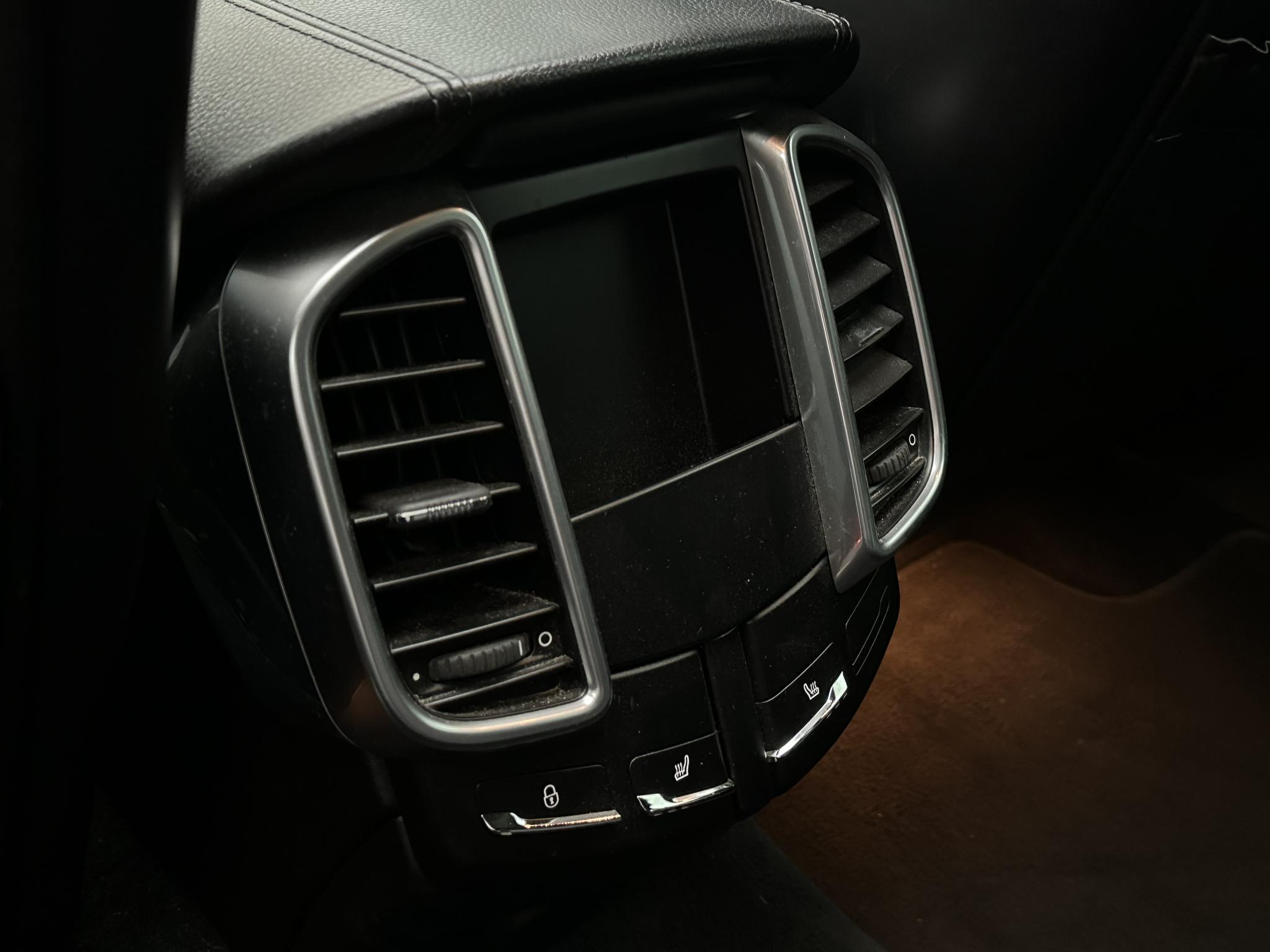 Foto van Porsche Cayenne S E-hybrid