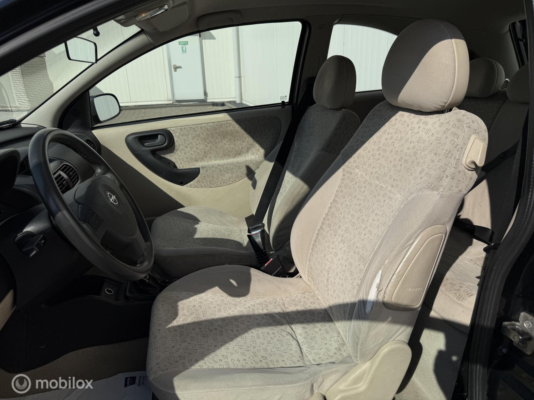 Foto van Opel Corsa-c