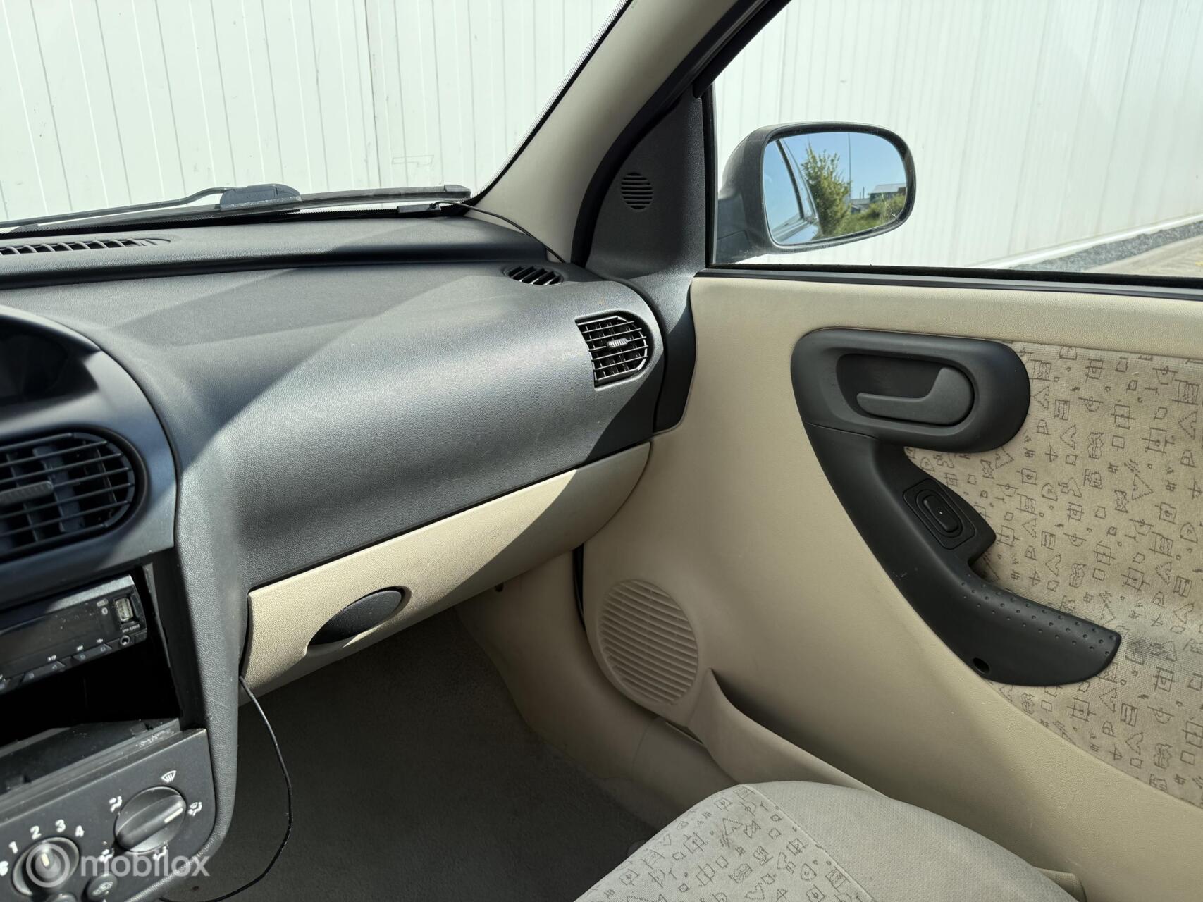 Foto van Opel Corsa-c