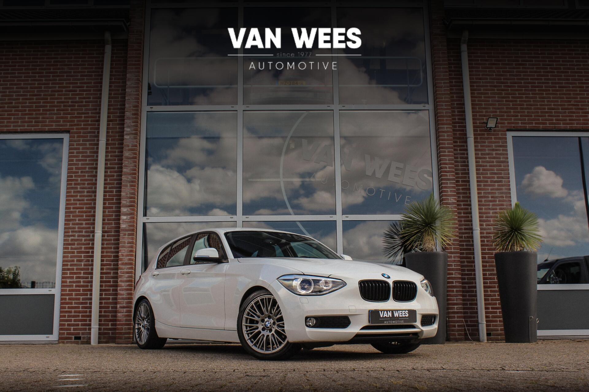 BMW 1er Reihe 125i Upgrade Edition | Cruise control | Sportstuur | Stoelverwarming | 218 pk | Sportstoelen | Navigatie | Bluetooth | Xenon | 18 inch | PDC | Climate control | Regensensor 2013 - voorkant