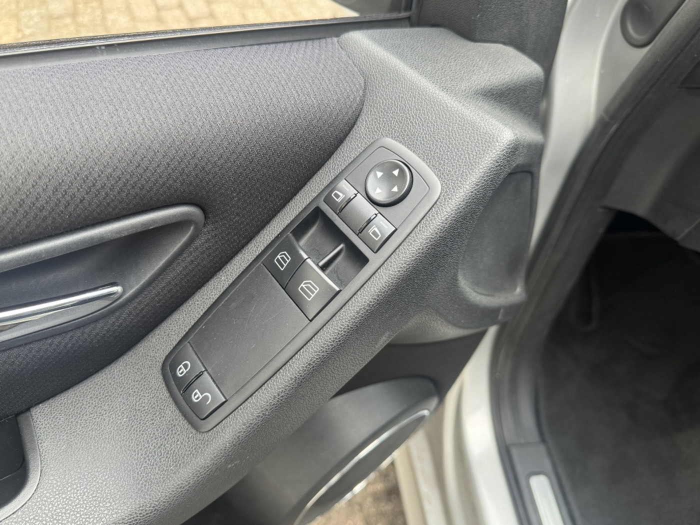 Foto van Mercedes-Benz B 150