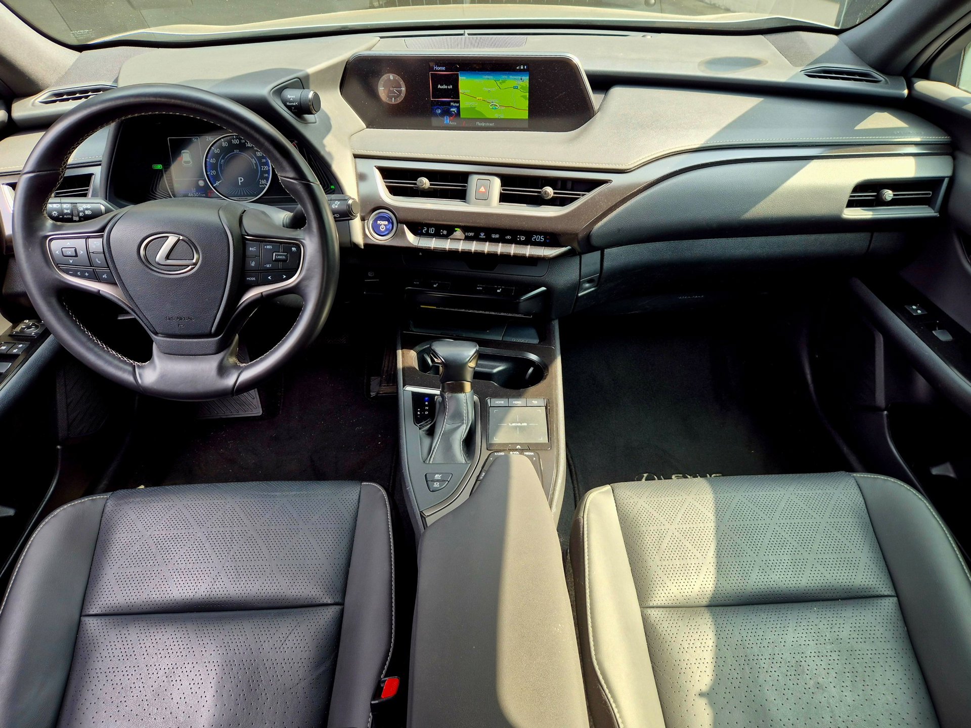Foto van Lexus Lexus Ux250h