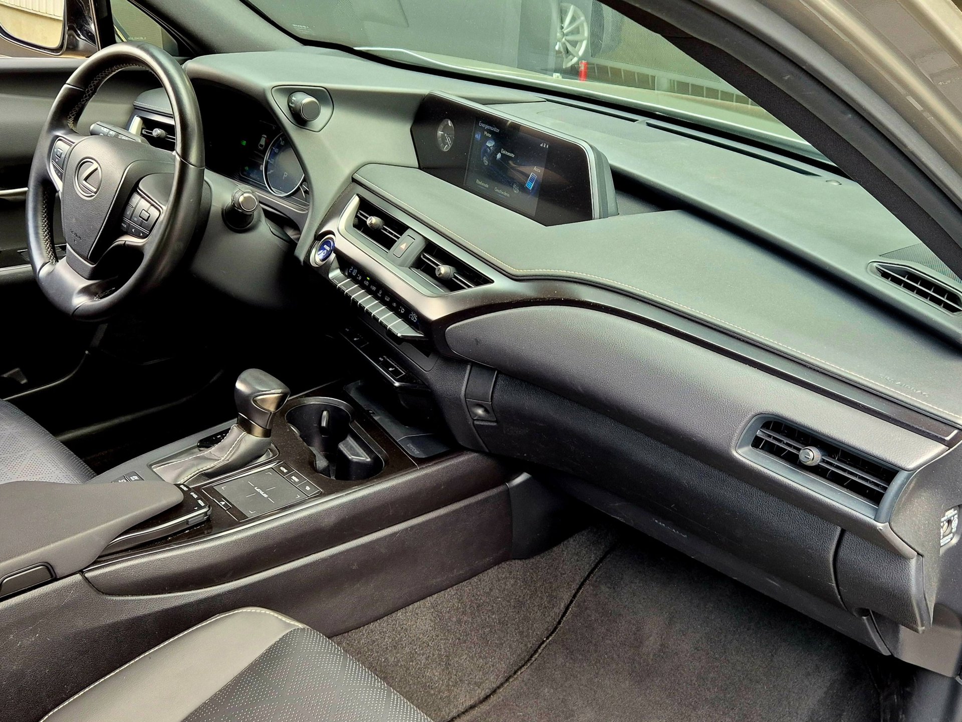Foto van Lexus Lexus Ux250h