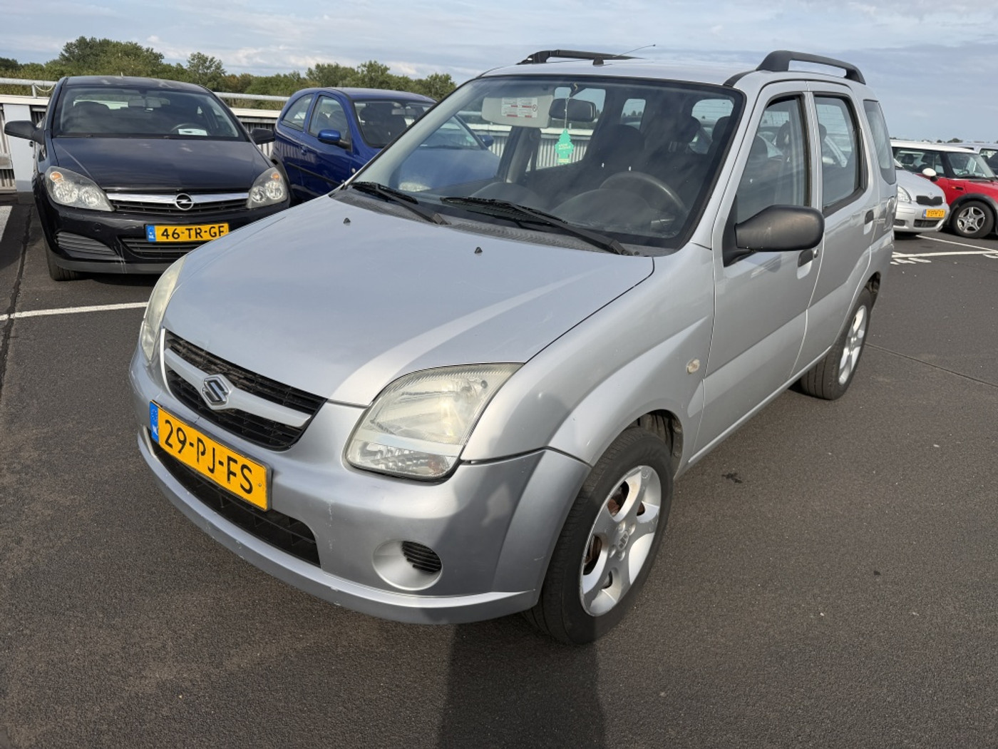 Suzuki Ignis 1.3-16V GLS Spirit 2004 - voorkant