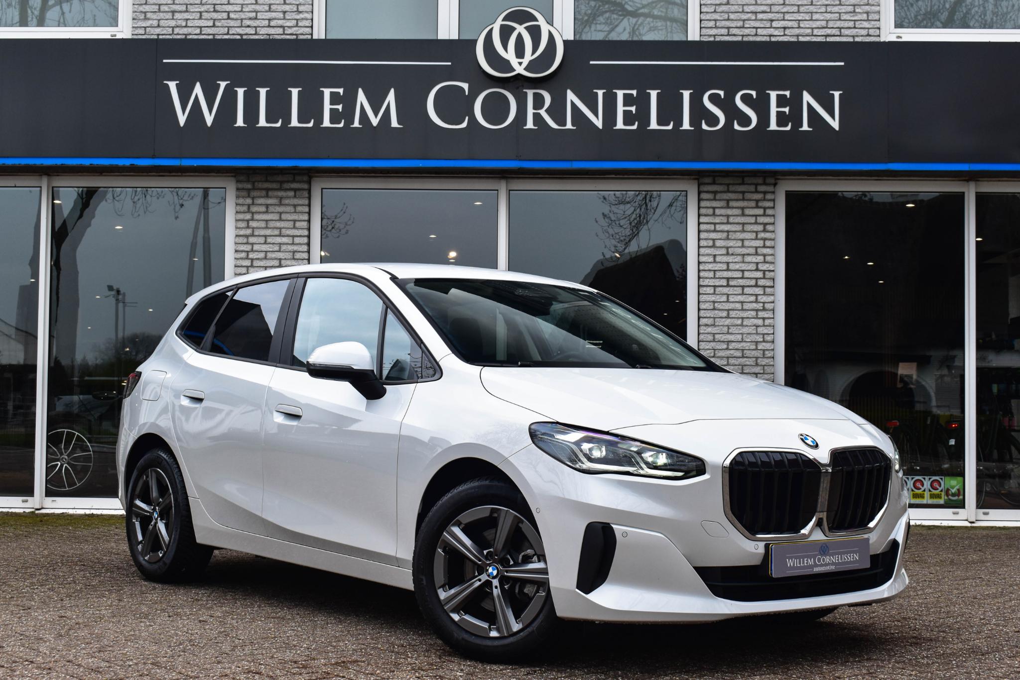 BMW 2 Serie 218i aut. Head Up 360 Camera LED Apple Carplay 2024 - voorkant