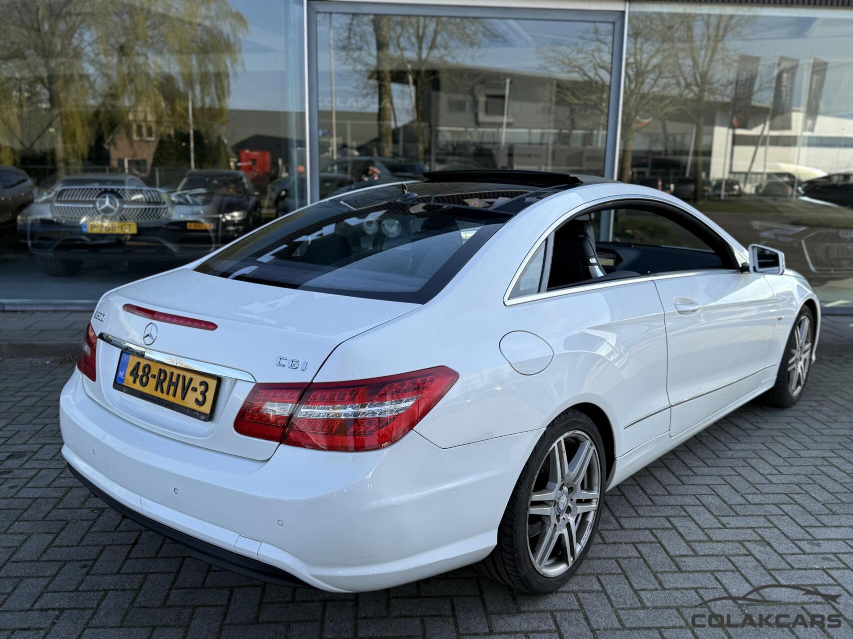 Foto van Mercedes-Benz E 200 Cgi
