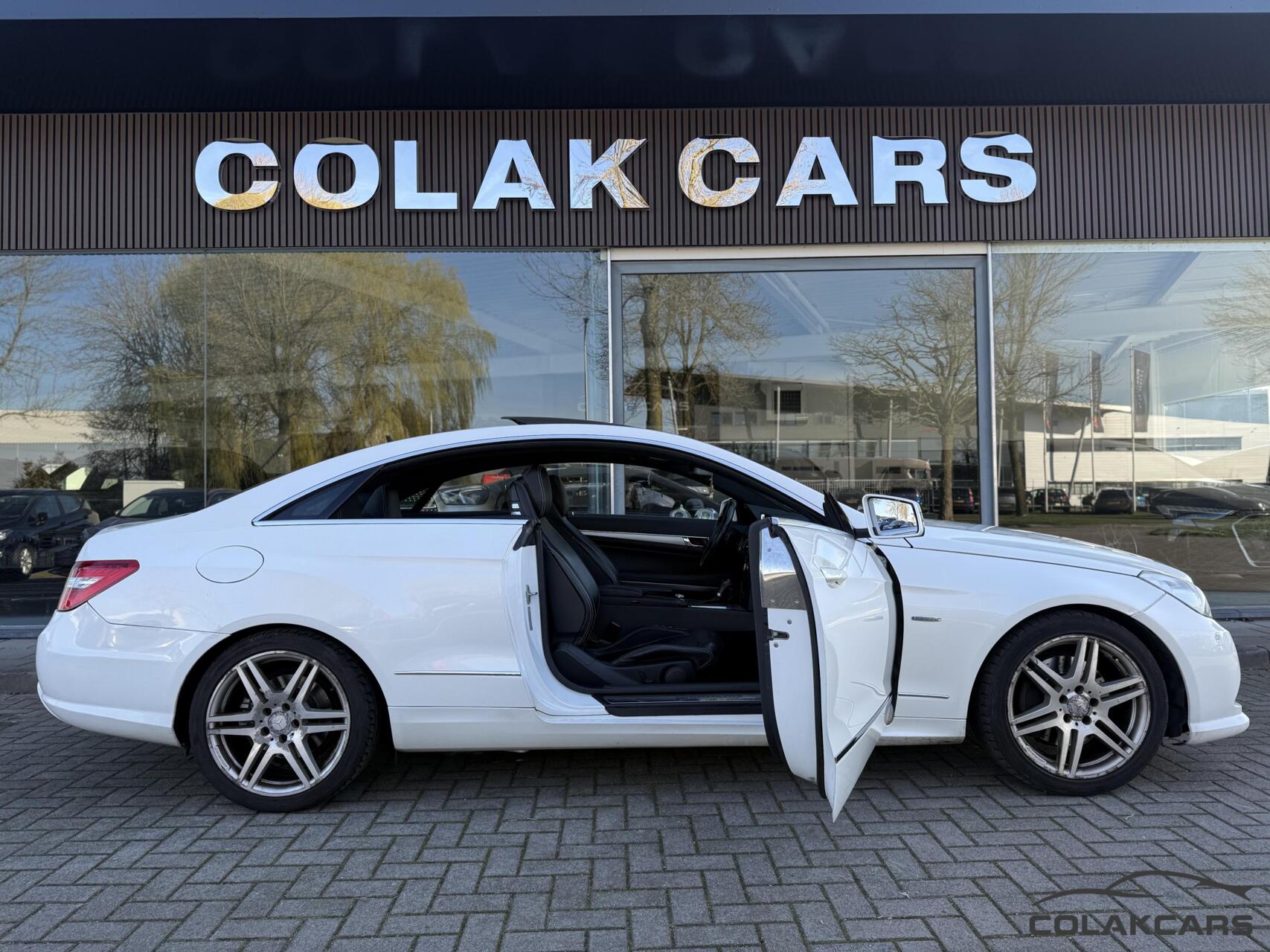 Foto van Mercedes-Benz E 200 Cgi