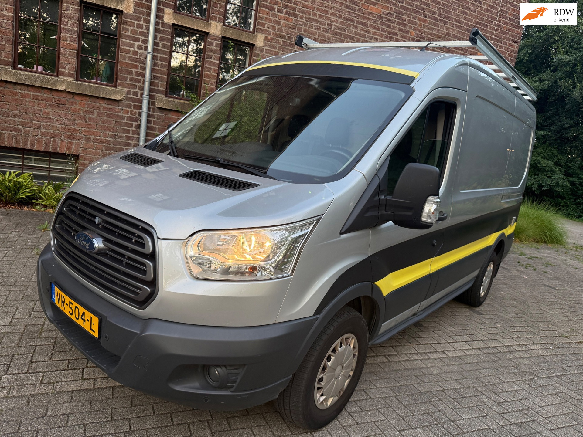Ford Transit 350 2.2 TDCI L2H2 Trend Prachtige Bestelbus Check Gauw 2015 - voorkant