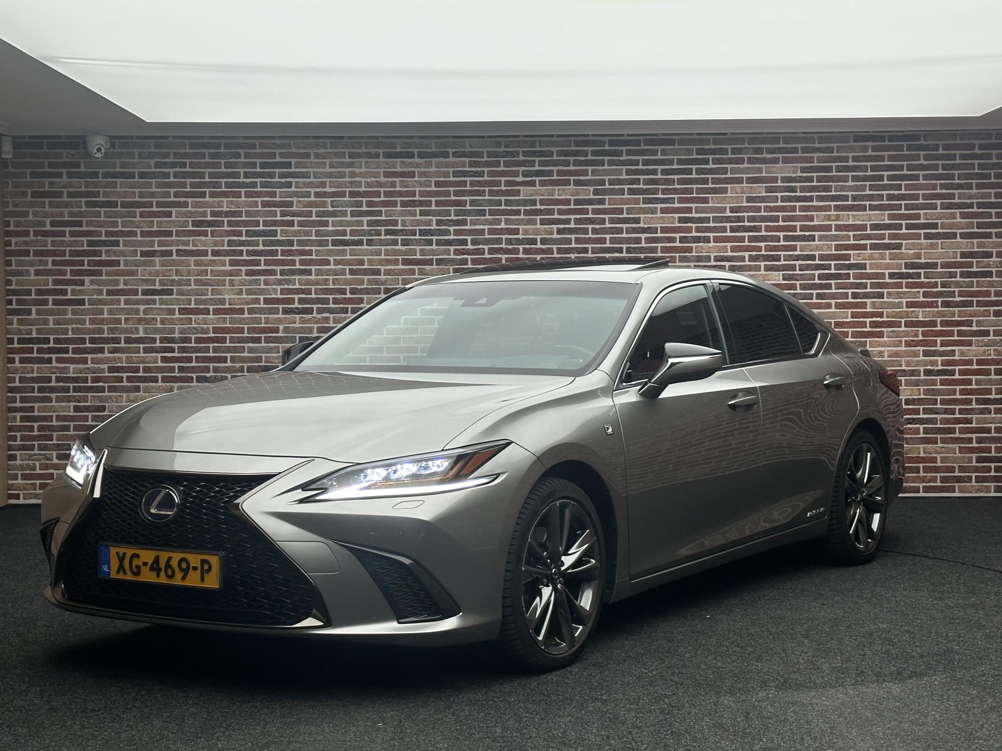 Foto van Lexus Lexus Es300h