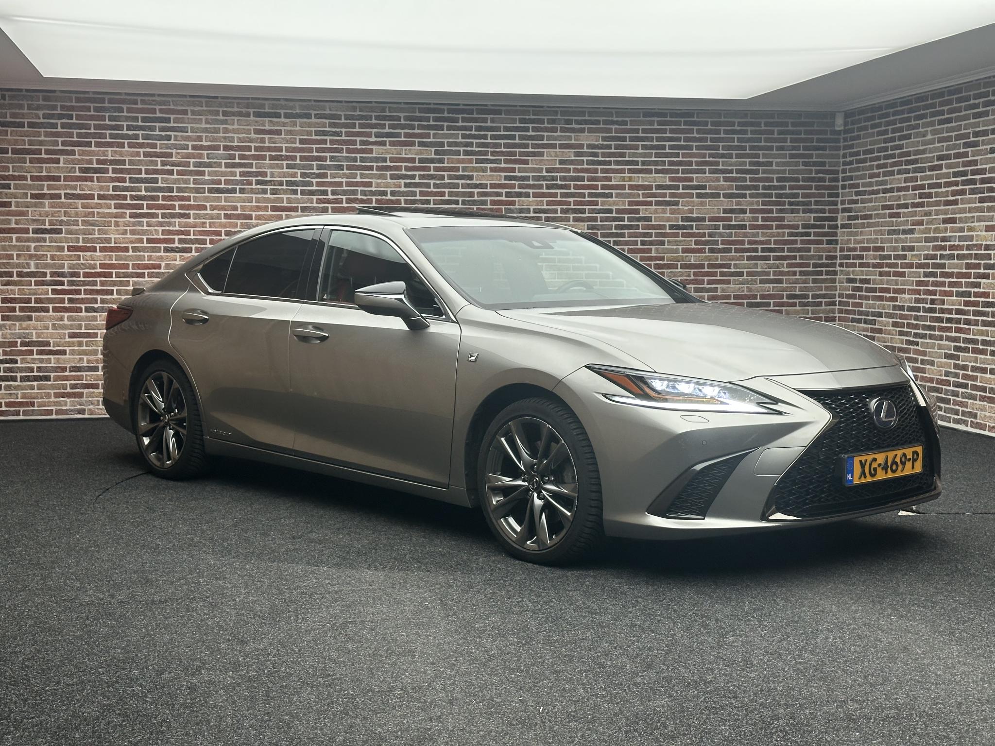 Foto van Lexus Lexus Es300h