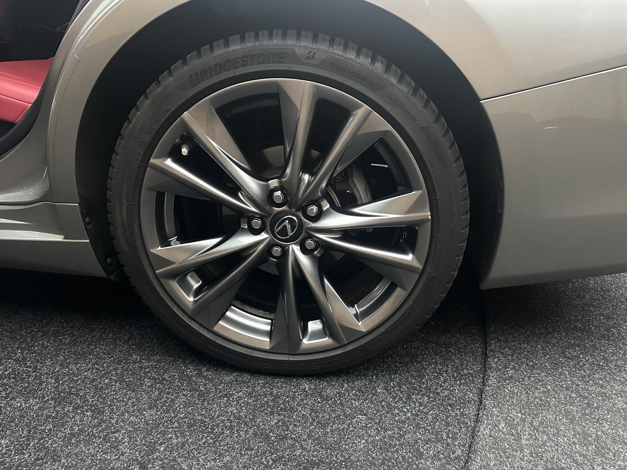 Foto van Lexus Lexus Es300h