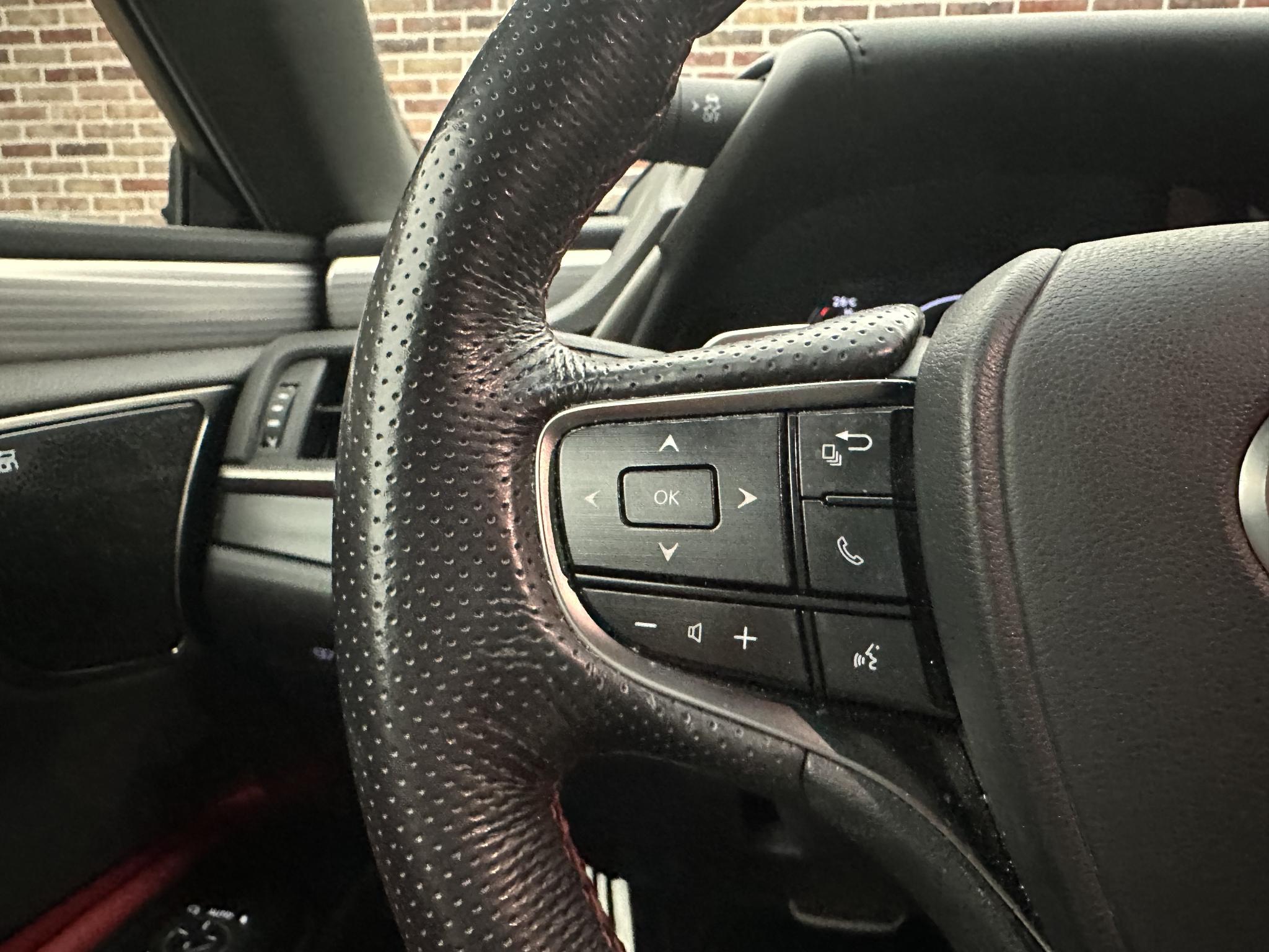 Foto van Lexus Lexus Es300h
