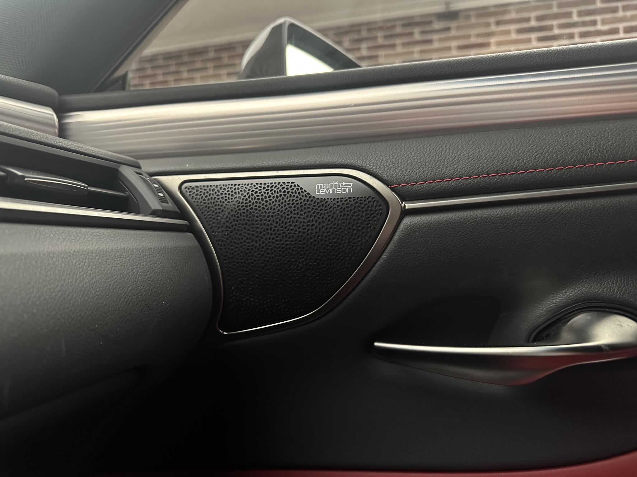 Foto van Lexus Lexus Es300h