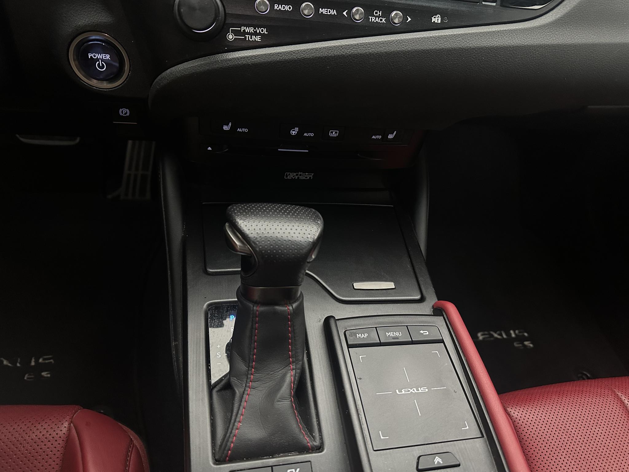 Foto van Lexus Lexus Es300h