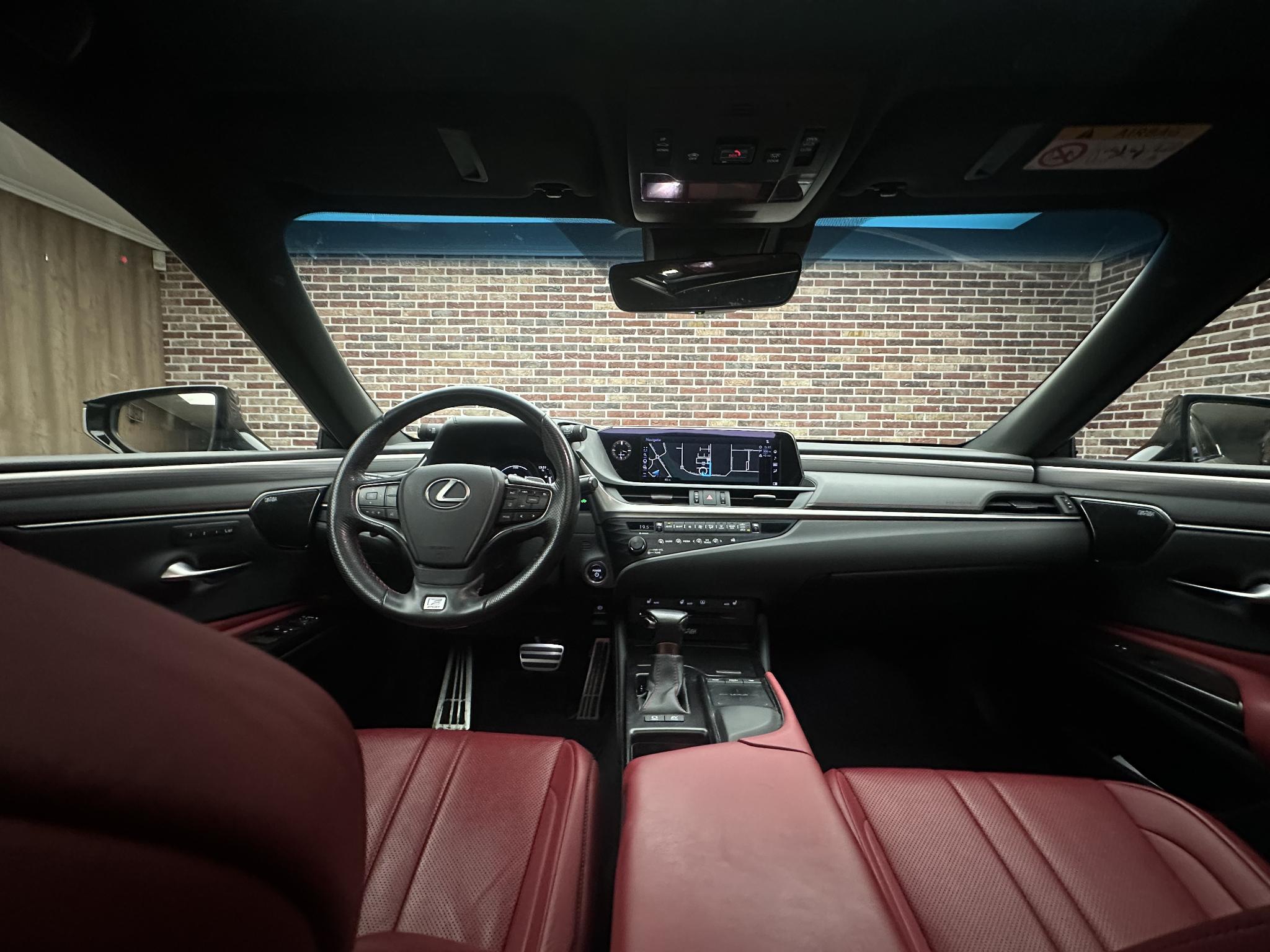 Foto van Lexus Lexus Es300h