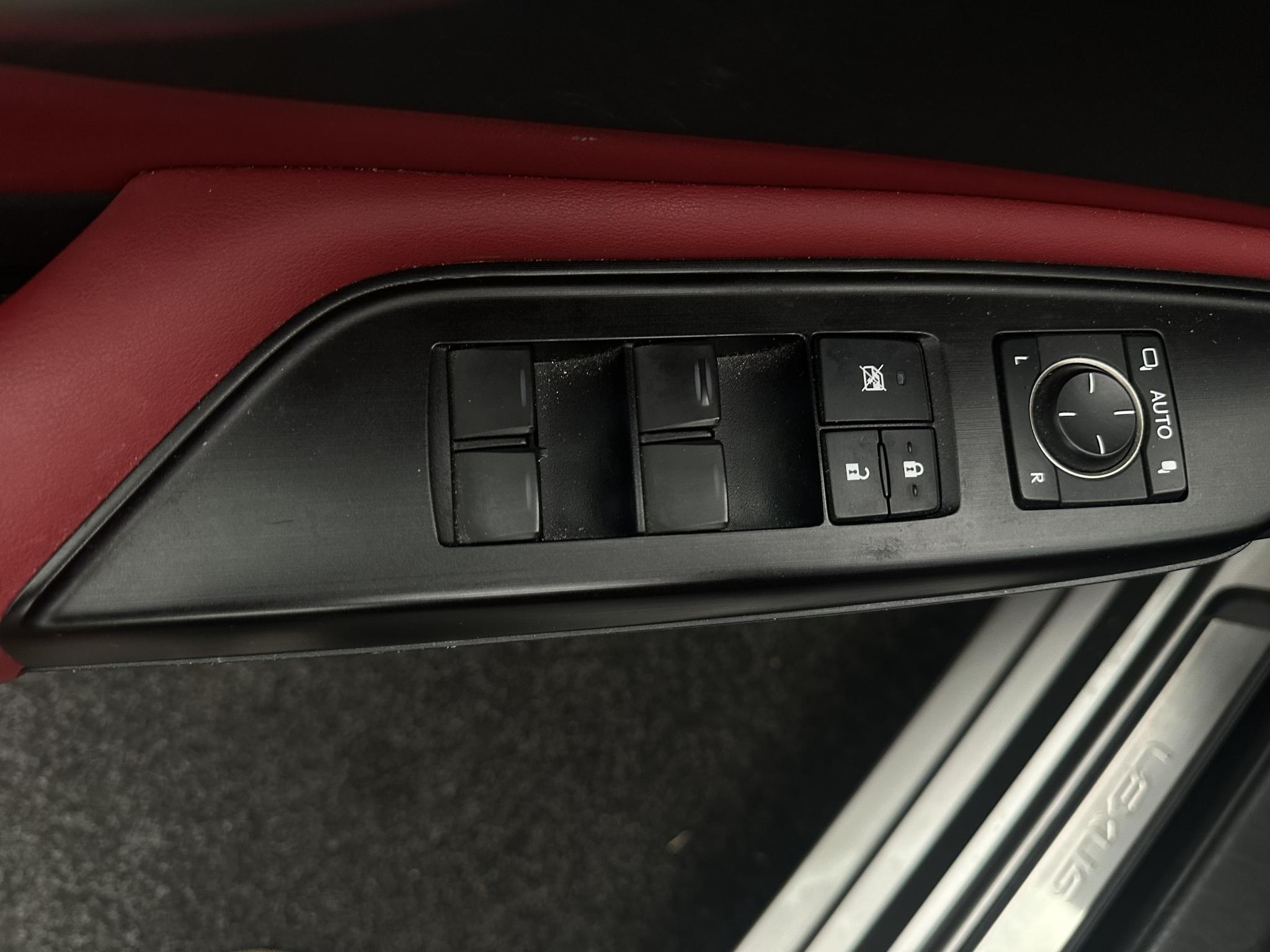 Foto van Lexus Lexus Es300h