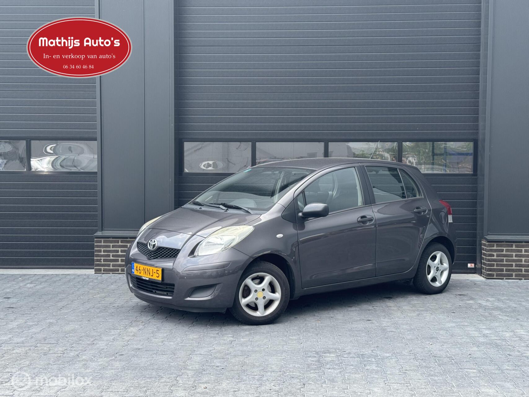Toyota Toyota Yaris 1.0 VVTi Cool Airco! 5 deurs! Nieuwe APK! Trekhaak! 2010 - voorkant