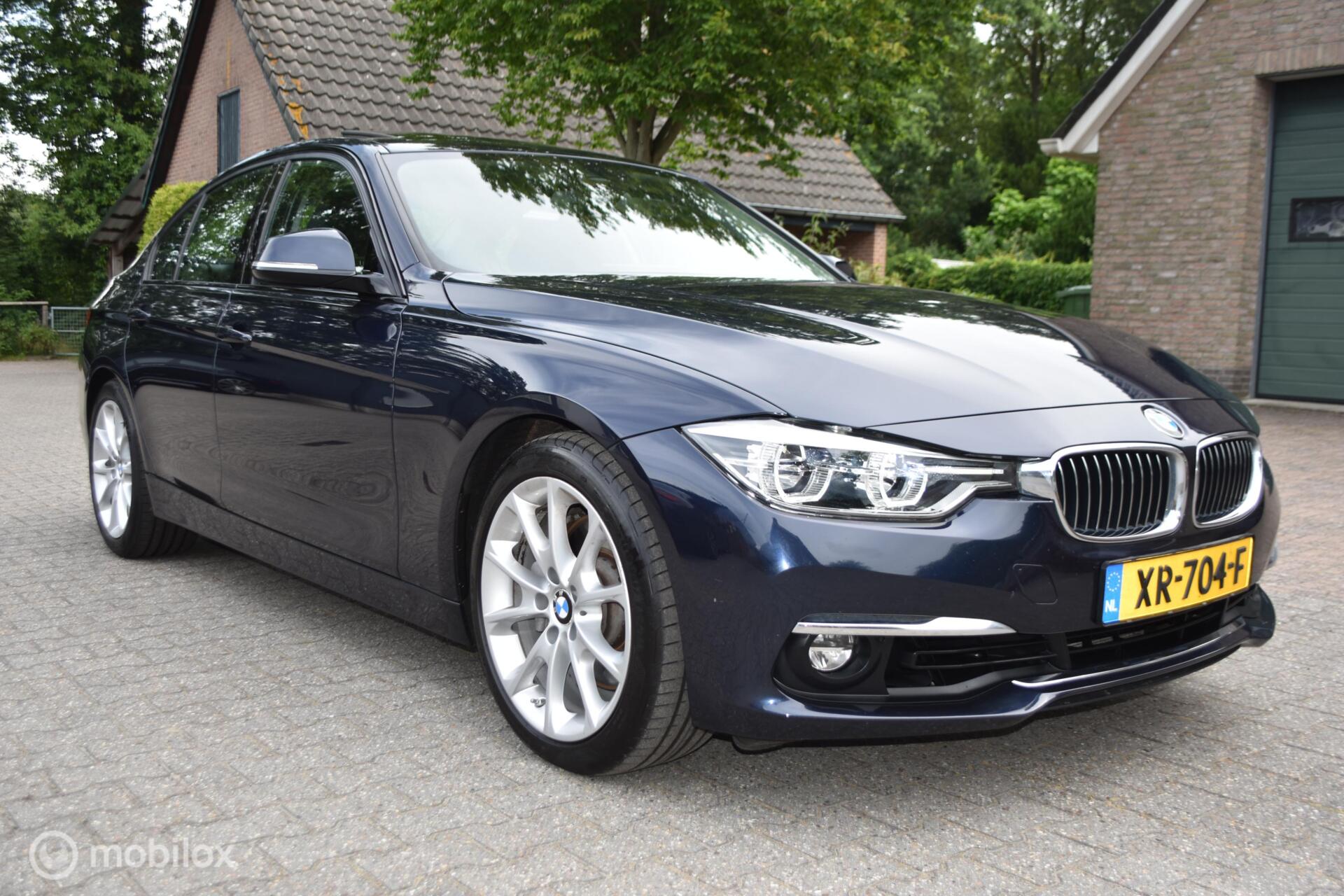 BMW 340i 340i Luxury Aut 2015 - voorkant