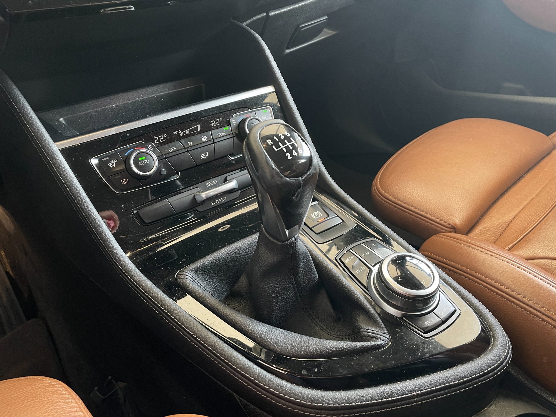 Foto van BMW 214d Active Tourer