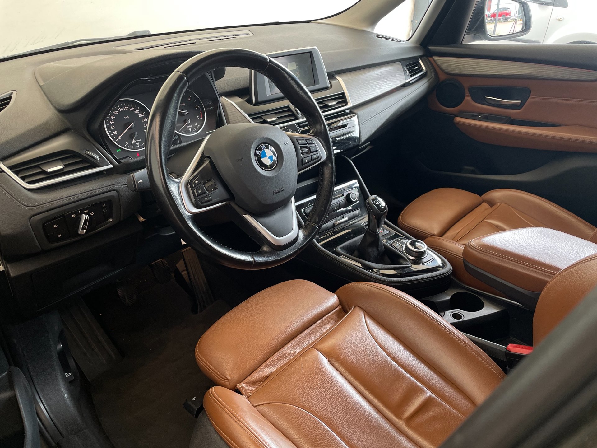 Foto van BMW 214d Active Tourer