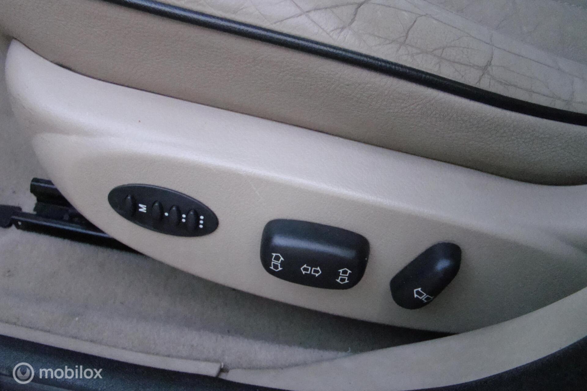 Foto van Rover Rover 75