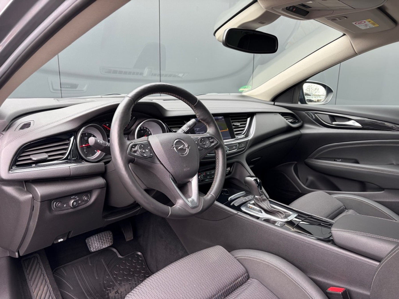 Foto van Opel Insignia Grand Sport