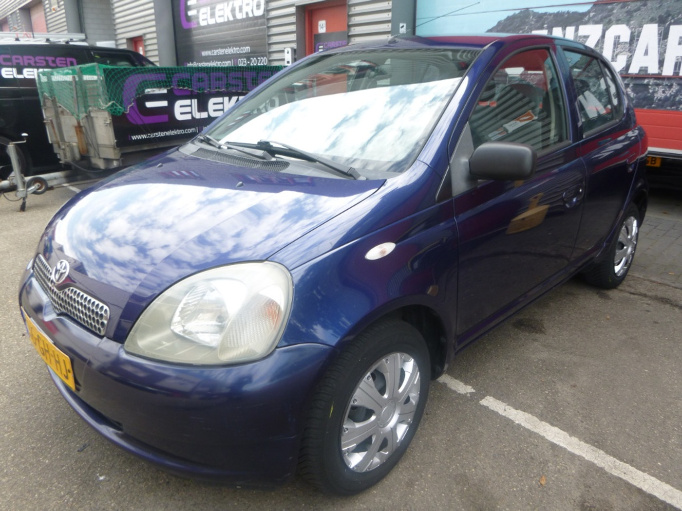 Toyota Toyota Yaris 1.0-16V VVT-i Sol, LET OP TEKST!! 2000 - voorkant