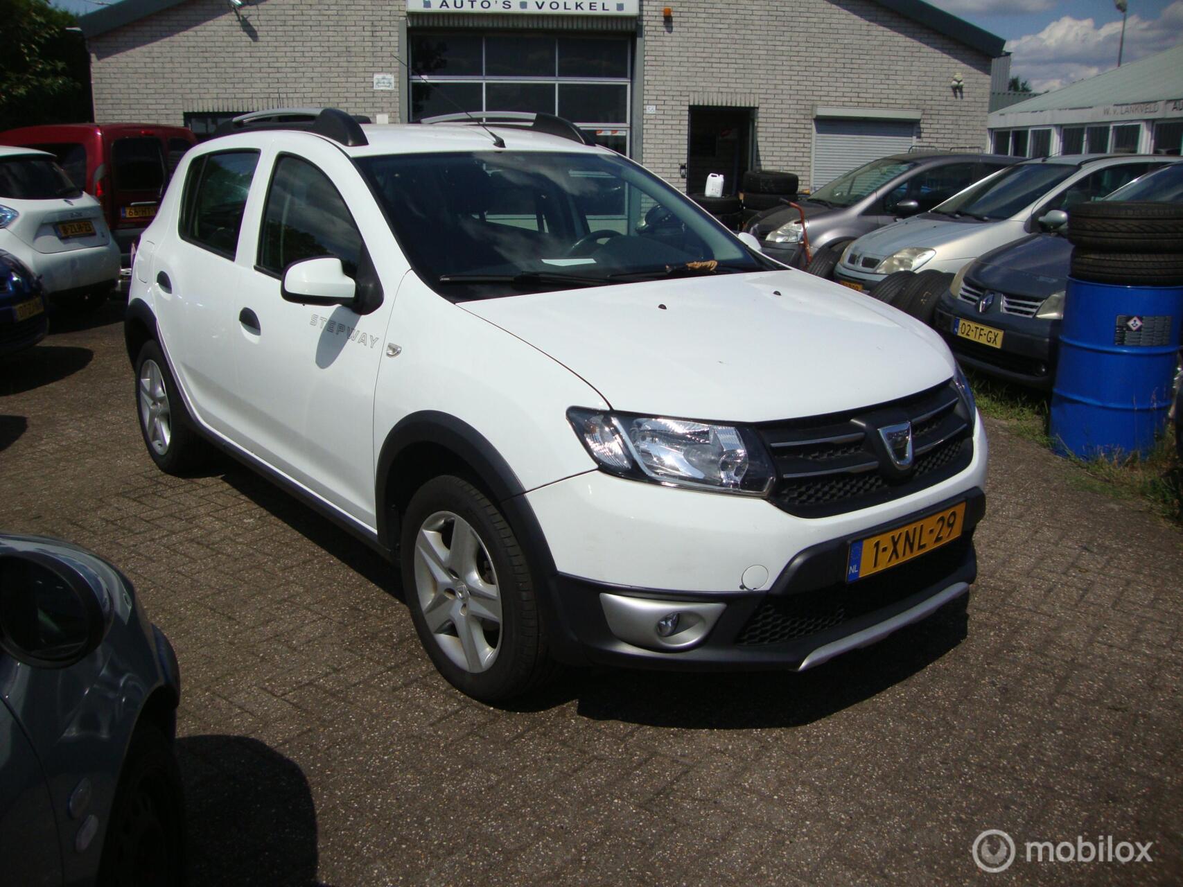 Dacia Sandero 0.9 TCe Stepway Ambiance 2014 - voorkant