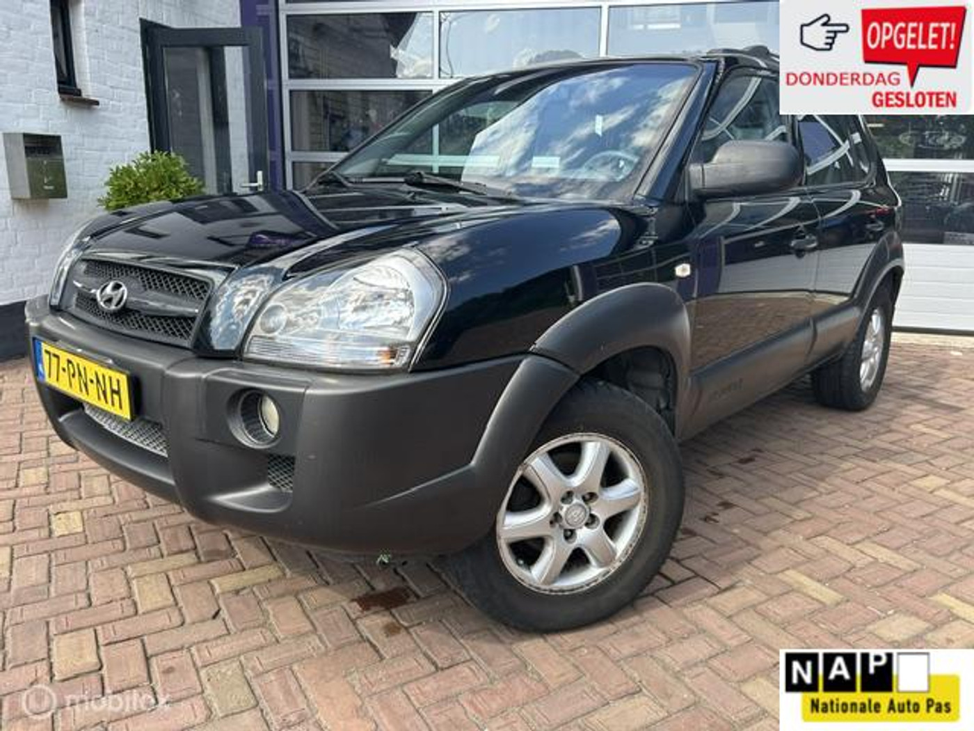 Hyundai Tucson 2.0i Dynamic * AIRCO * TREKHAAK * 2004 - voorkant