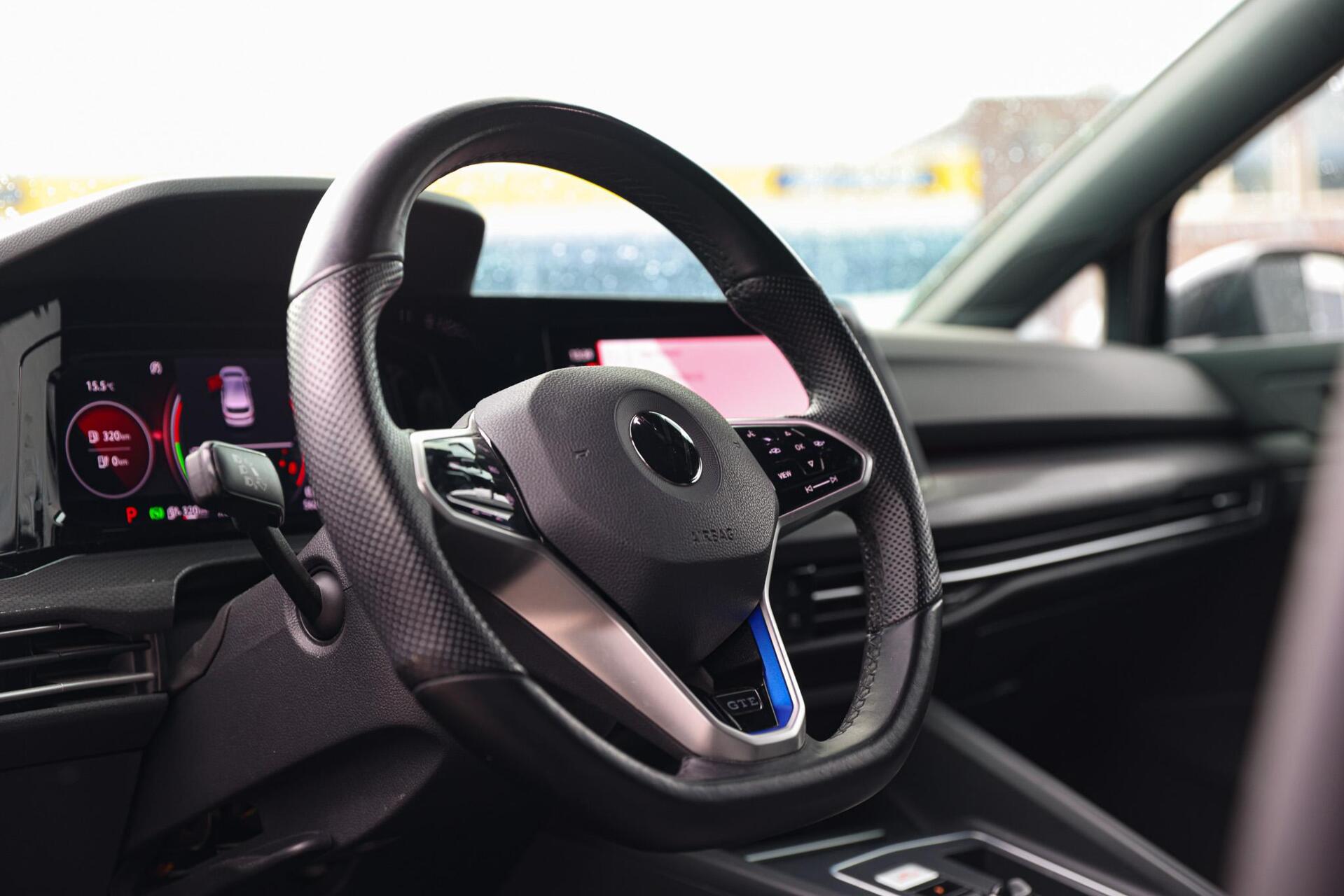 Foto van Volkswagen Golf GTE