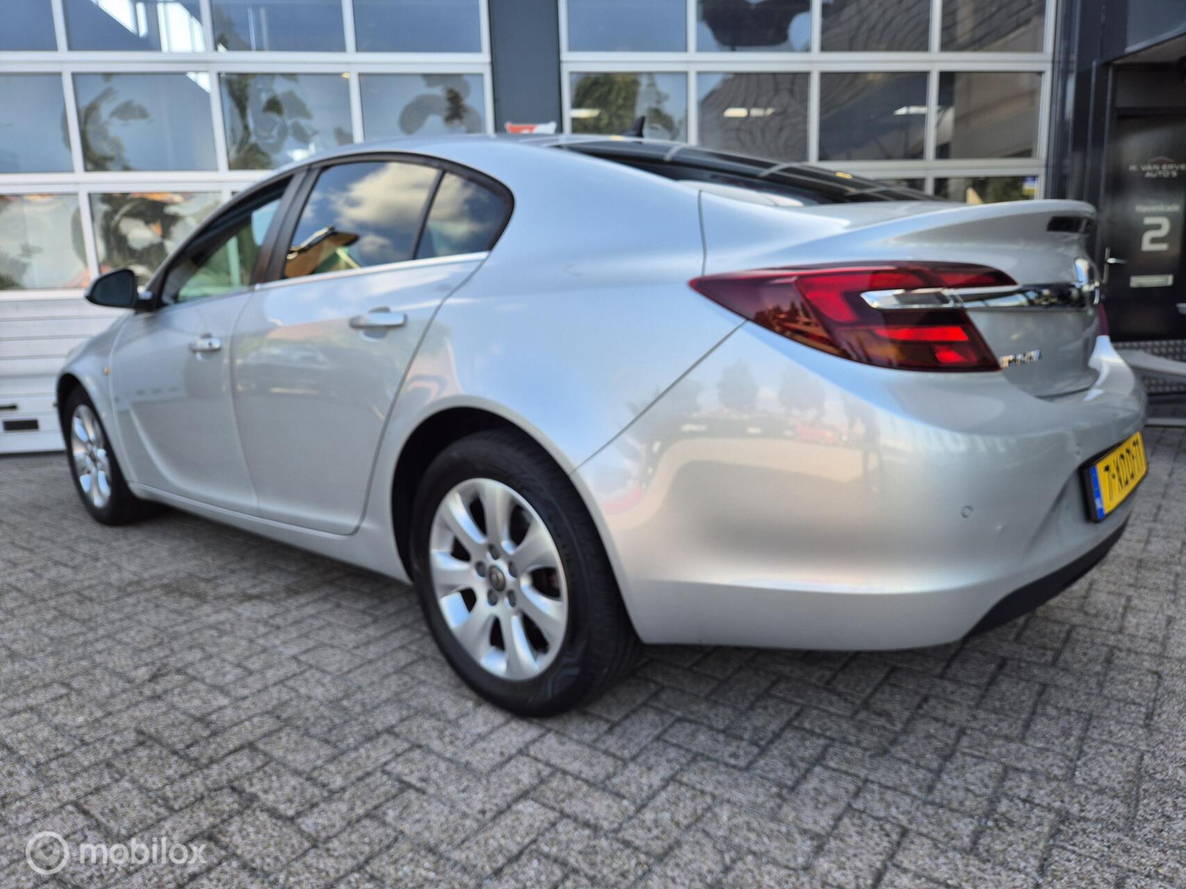 Foto van Opel Insignia Limousine HB