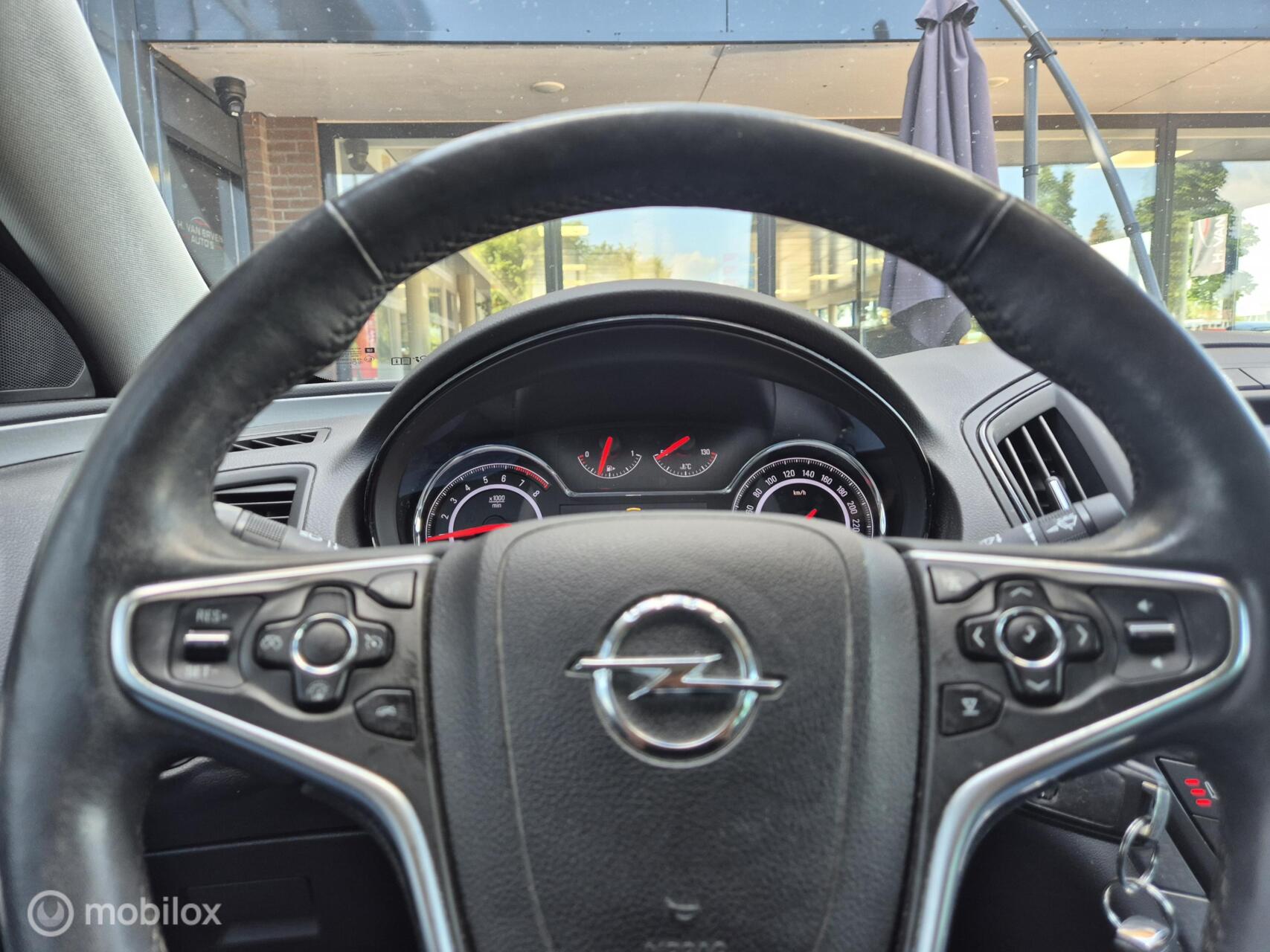 Foto van Opel Insignia Limousine HB