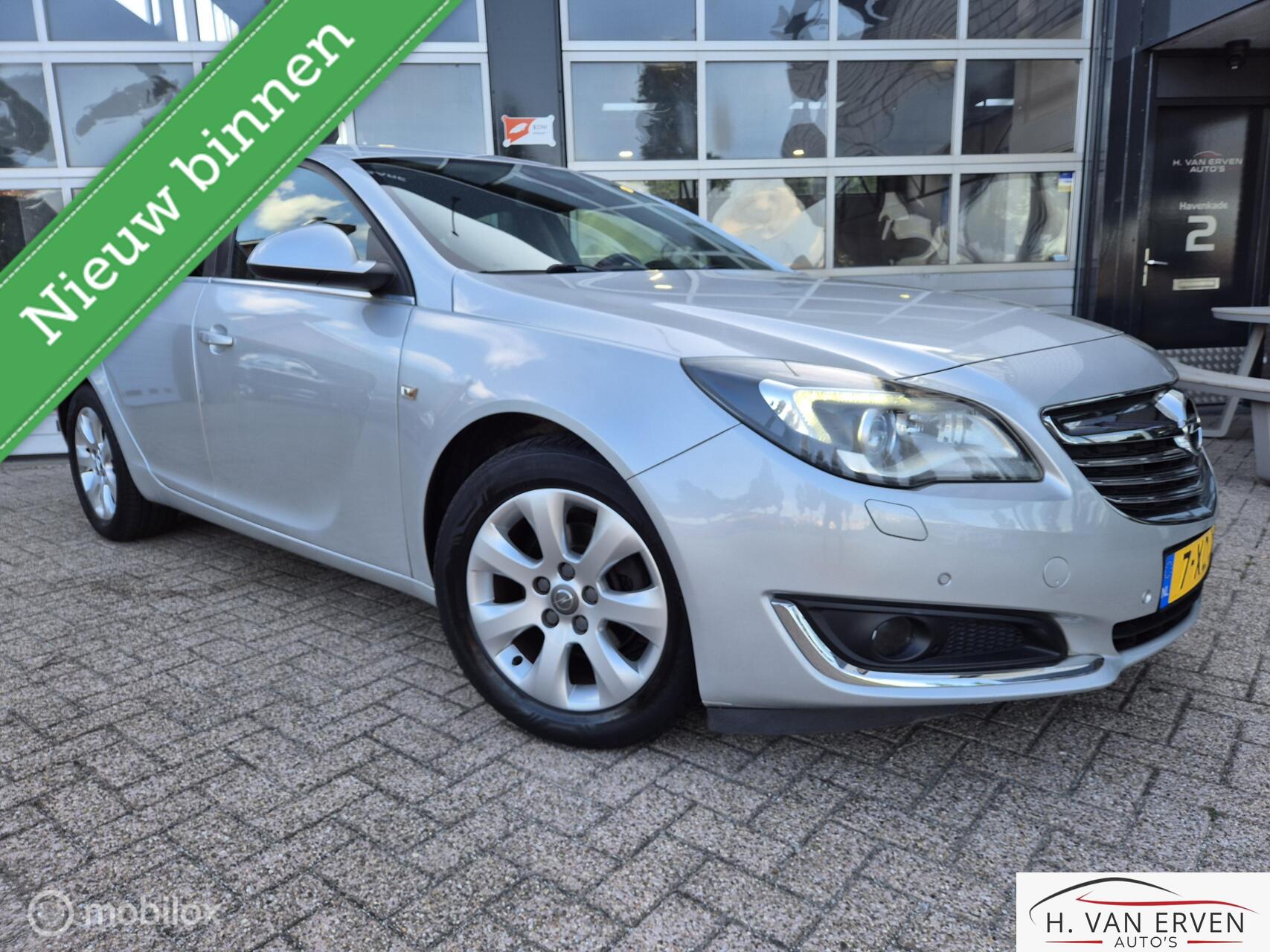 Opel Insignia Limousine HB 1.4 T 46000KM NAP! XENON NAVI PDC CLIMA CRUISE 2014 - voorkant
