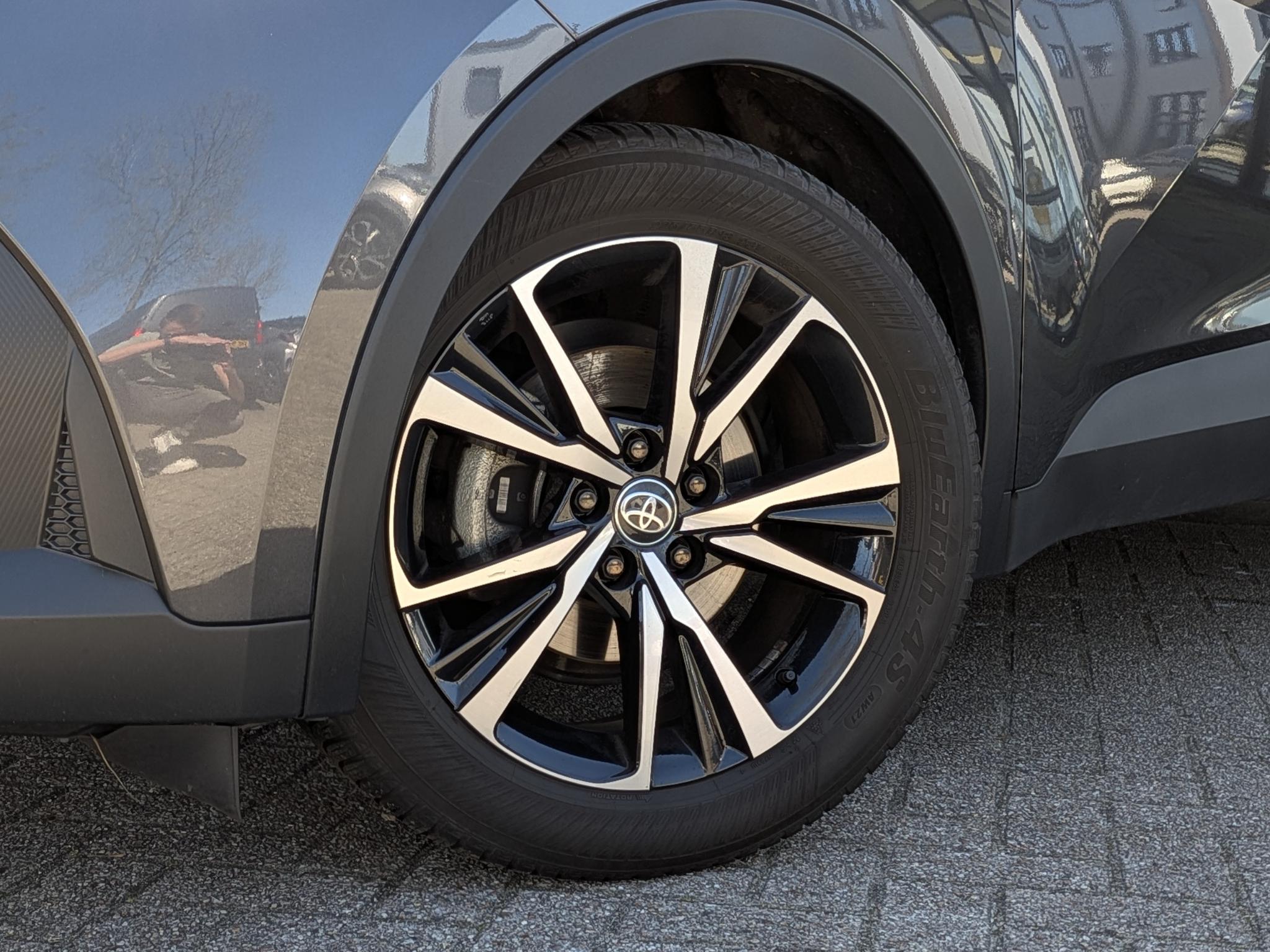 Foto van Toyota C-hr
